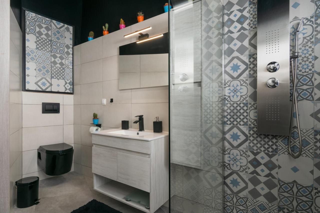Milos Guesthouse Triovasalos Ngoại thất bức ảnh