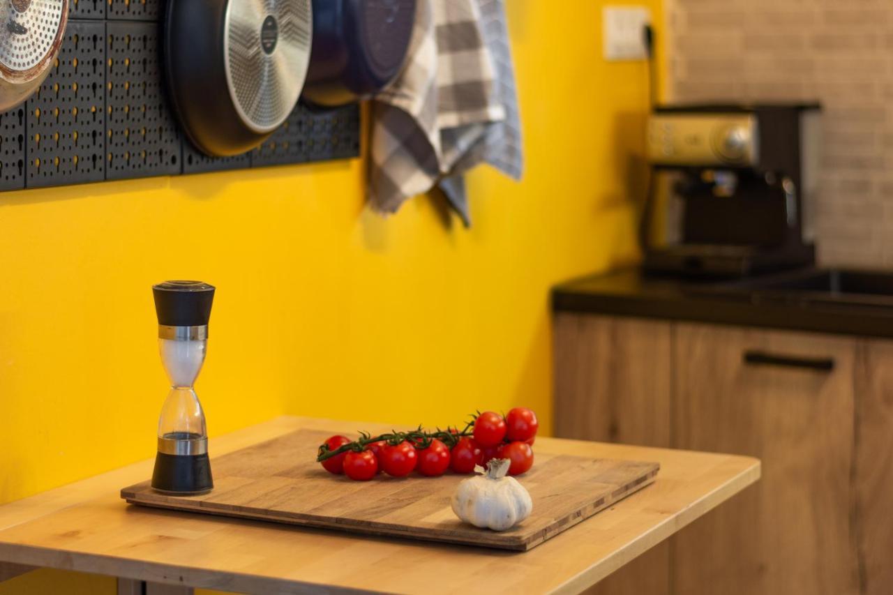 Milos Guesthouse Triovasalos Ngoại thất bức ảnh