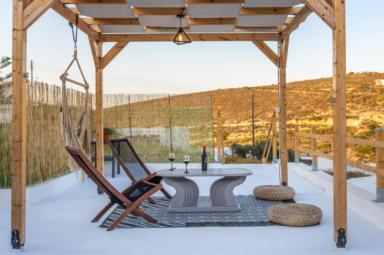 Milos Guesthouse Triovasalos Ngoại thất bức ảnh